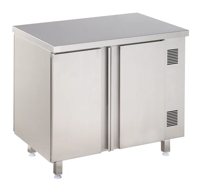 Karstais skapis ar divām veramām durvīm 900 x 600 mm