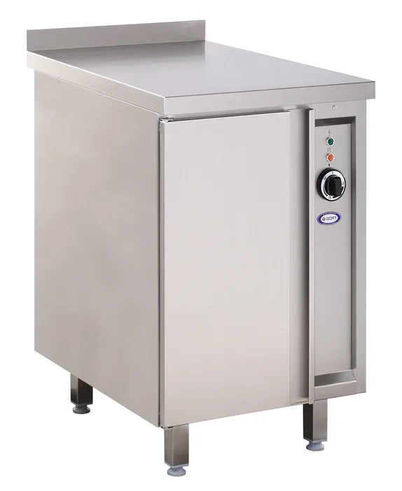 Karstais skapis ar veramām durvīm 550 x 600 mm